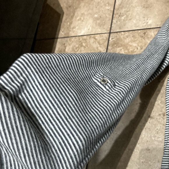 Striped Gray and White tunic style Top - Picture 3 of 4